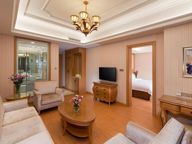 เวียนนา โฮเต็ล โฟชาน หนานไห่ อะเวนิว บรานช์ Hotel ฝอซาน ภายนอก รูปภาพ