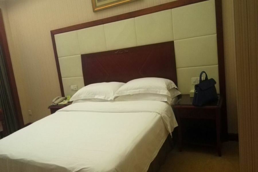 เวียนนา โฮเต็ล โฟชาน หนานไห่ อะเวนิว บรานช์ Hotel ฝอซาน ภายนอก รูปภาพ